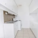 Rent 1 bedroom apartment in Essendon