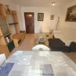 Alquilo 4 dormitorio apartamento de 101 m² en Zaragoza