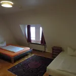 Miete 2 Schlafzimmer wohnung von 883 m² in Stuttgart