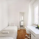 Rent a room in lisbon