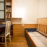 Rent a room of 110 m² in barcelona