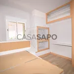 Rent 7 bedroom house of 195 m² in Amadora