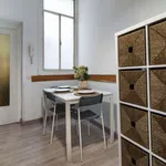 Rent a room of 100 m² in madrid