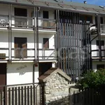 Rent 4 bedroom apartment of 90 m² in Sauze d'Oulx