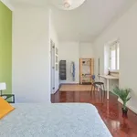 Rent a room in lisbon