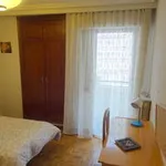 Rent 4 bedroom apartment of 139 m² in España