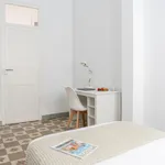 Rent 6 bedroom apartment in Valencia