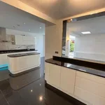 Rent 4 bedroom flat in West Midlands