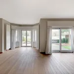 Huur 4 slaapkamer appartement van 310 m² in West-Flanders