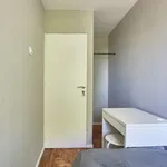 Rent a room in lisbon