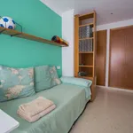 Rent a room of 140 m² in valencia