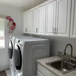 Rent 5 bedroom house in Rialto