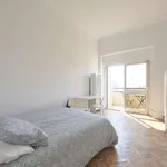 Rent a room in lisbon