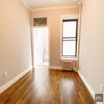 Rent 2 bedroom apartment in Manhattan