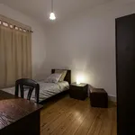 Rent 4 bedroom apartment in Lisbon