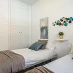 Alquilo 4 dormitorio apartamento de 145 m² en Madrid