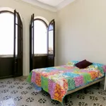 Rent 10 bedroom apartment in Granada