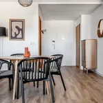 Rent 2 bedroom apartment of 1032 m² in Lisbon