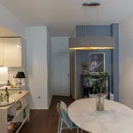 Rent 1 bedroom apartment of 432 m² in Porto