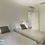 Affitto 5 camera appartamento di 140 m² in Bologna