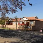 Rent 2 bedroom apartment of 68 m² in Pretoria