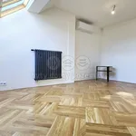 Rent 2 bedroom apartment of 86 m² in Praha