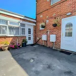 Flat to rent in Green Street, High Wycombe HP11