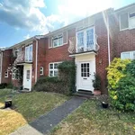 Rent 3 bedroom flat in South East England