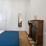 Rent a room of 180 m² in Madrid