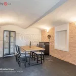 Pronajměte si 1 ložnic/e dům o rozloze 194 m² v Loděnice