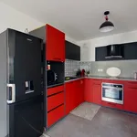 Rent 4 bedroom apartment of 89 m² in VELIZY VILLACOUBLAY