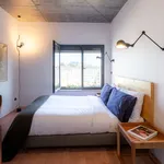 Rent a room of 100 m² in Lisbon