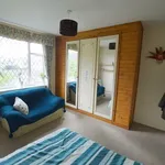 Rent 2 bedroom apartment in Yorkshire And The Humber