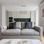 Rent 2 bedroom apartment of 92 m² in lisbon