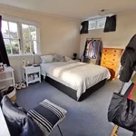 Rent 2 bedroom apartment in Wellington