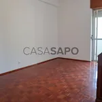 Rent 2 bedroom apartment of 74 m² in Amadora