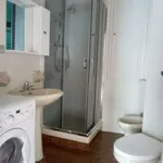 Rent 3 bedroom apartment of 85 m² in Genoa