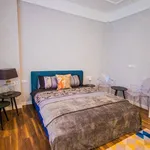 Rent 2 bedroom apartment of 100 m² in Budapest