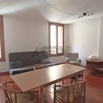 Rent 5 bedroom apartment of 90 m² in Padova