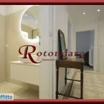 Rent 3 bedroom apartment of 100 m² in Milan