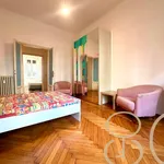 Rent 3 bedroom apartment of 100 m² in Milan