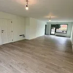 Maison de 336 m² avec 3 chambre(s) en location à Leeuwergem