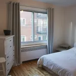 Appartement de 818 m² avec 3 chambre(s) en location à Montreal