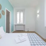 Rent 1 bedroom apartment of 47 m² in Milan