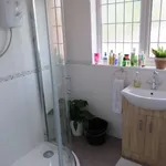 Rent 4 bedroom house in East Midlands