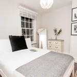 Rent 3 bedroom flat in Cambridge