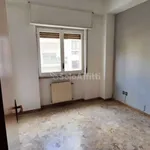 Rent 4 bedroom apartment of 150 m² in Reggio di Calabria