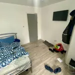 Rent 1 bedroom house in Swansea