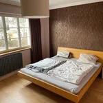 Miete 4 Schlafzimmer wohnung von 116 m² in Stuttgart