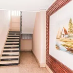 Rent a room of 85 m² in valencia